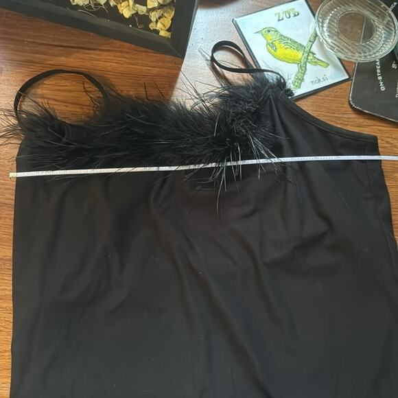 feathered black tank top - Picture 5 of 5